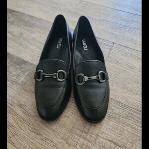 Vaneli leather black loafer 8m